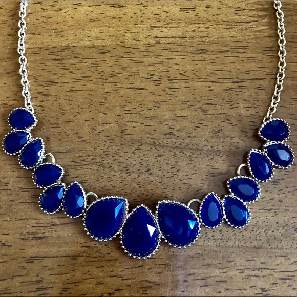 Deep blue and gold statement necklace - Picture 2 of 2